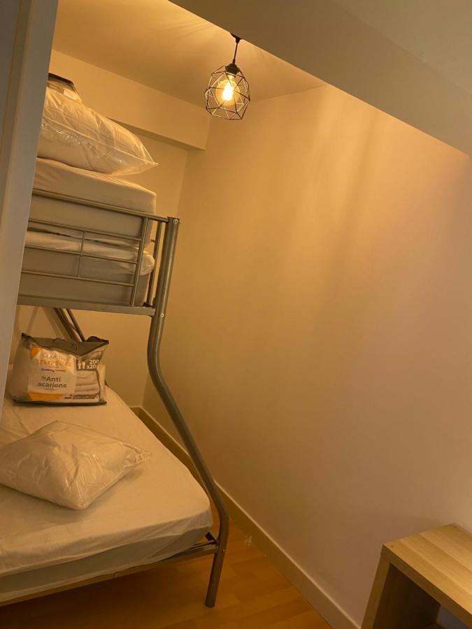 Le Fleuri Ensoleille De Guzet Apartment Ustou Exterior photo